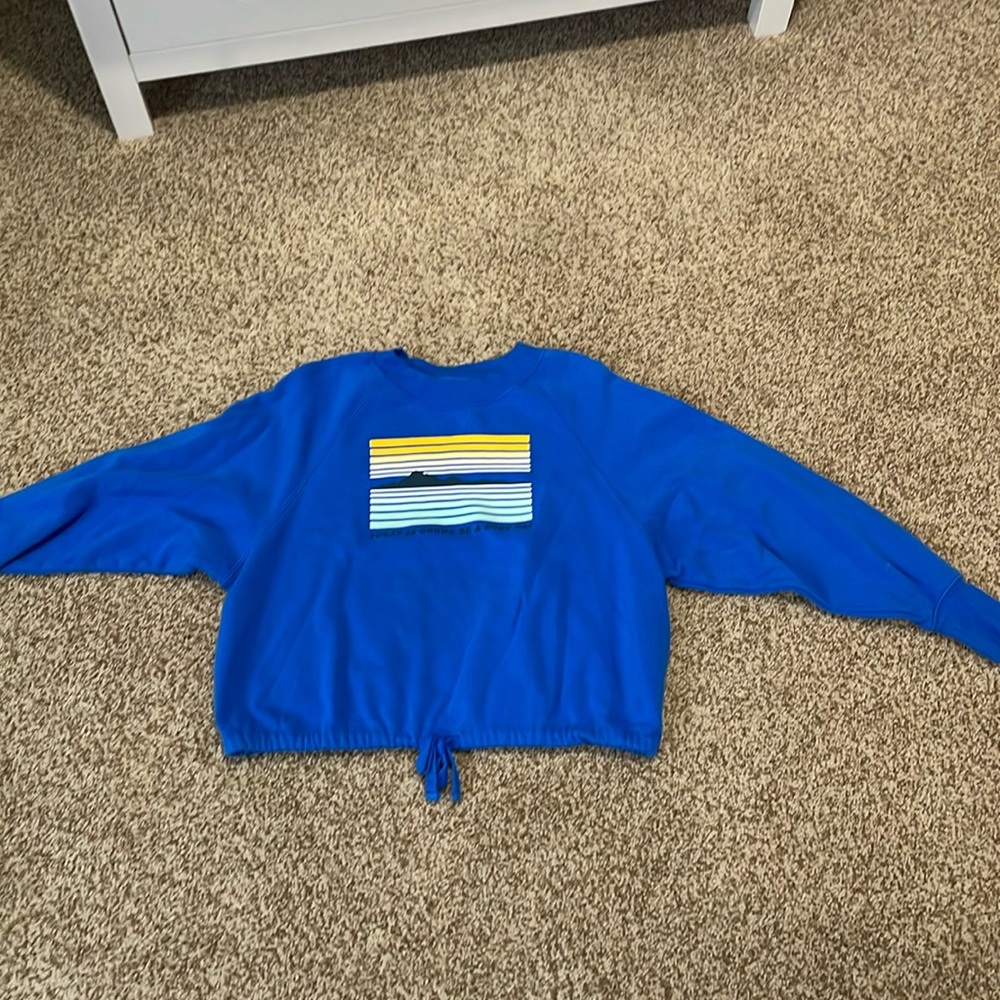 old navy cropped crew neck